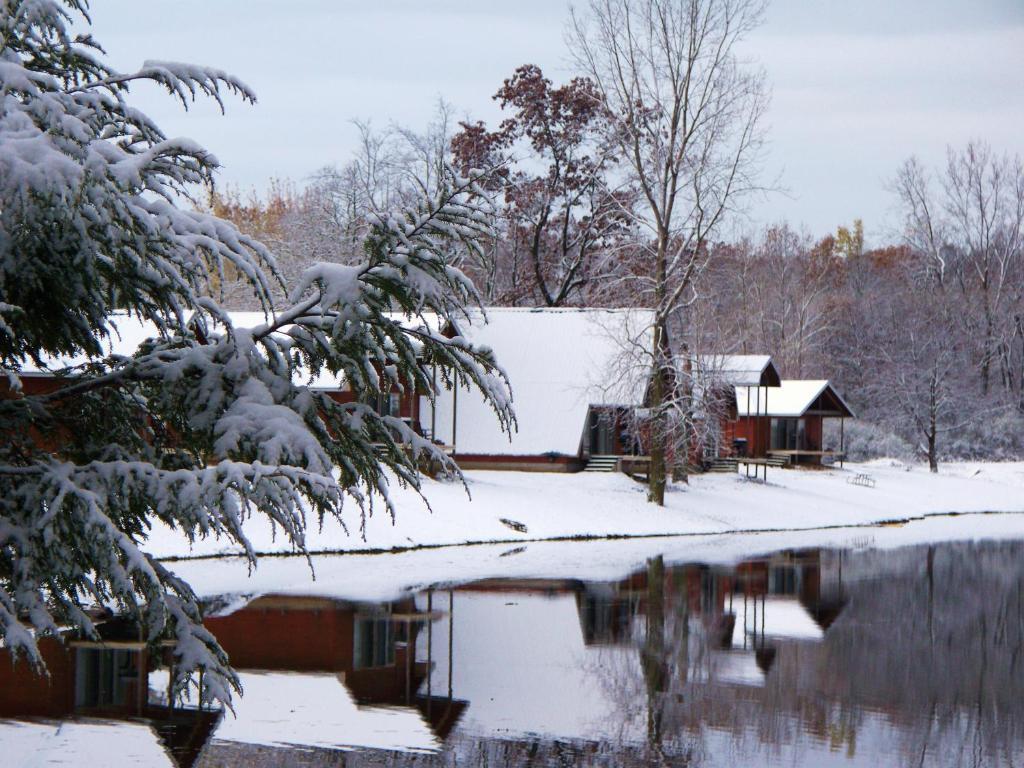 Serenity Springs - Michigan City 호텔 Springfield 외부 사진