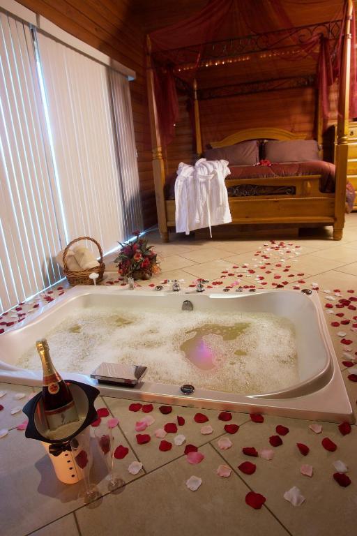 Serenity Springs - Michigan City 호텔 Springfield 객실 사진