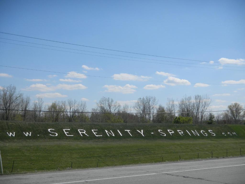 Serenity Springs - Michigan City 호텔 Springfield 외부 사진